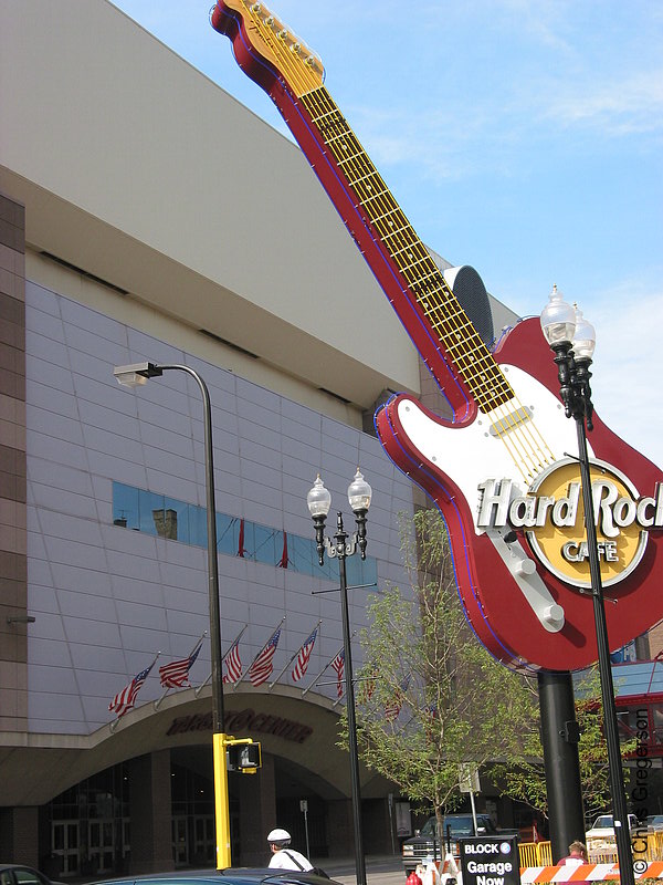 Photo of Hard Rock Sign and Target Center(2269)