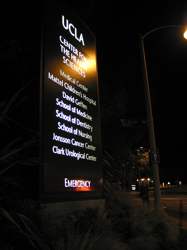 Photo of UCLA Center for Health Sciences(2760)
