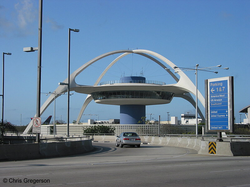 Photo of Landmark Building at LAX(2778)