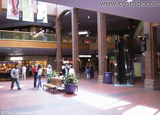 Photo of Calhoun Square Atrium(293)