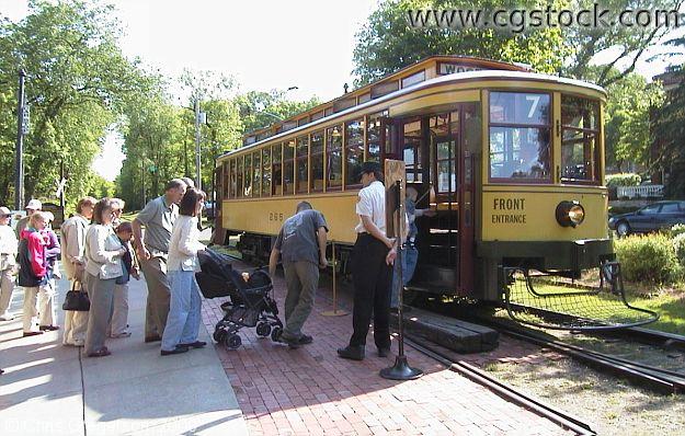 Photo of Boarding the Como-Harriet Streetcar(310)
