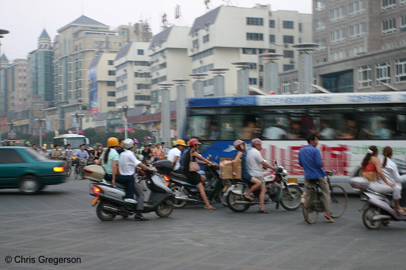 Photo of Crowded Intersection, Guilin, China(4245)