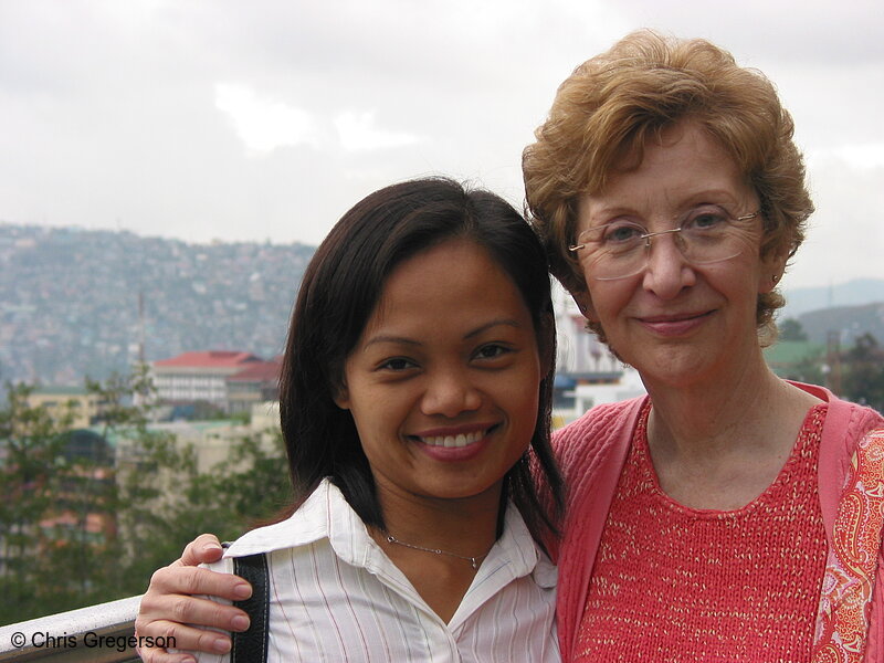 Photo of Close Up of Arlene and Linda in Baguio City(5785)