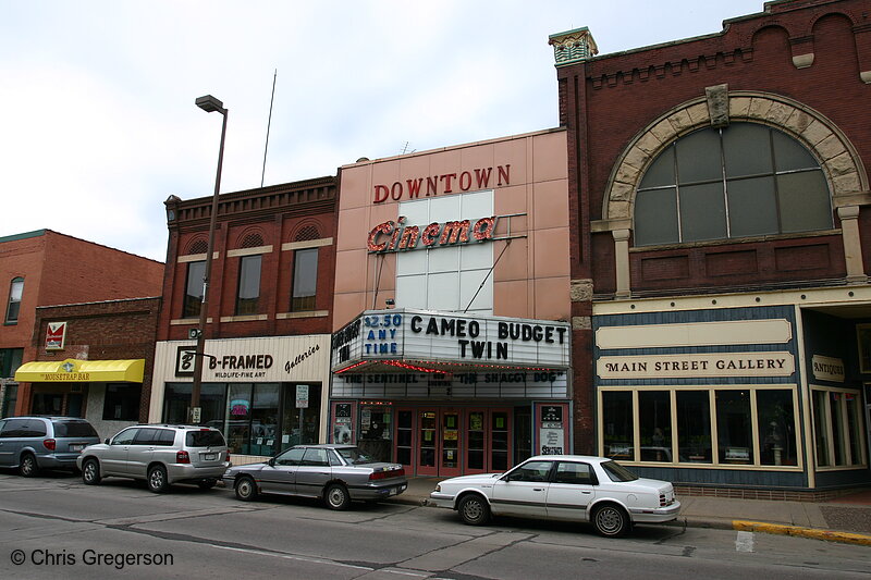 Photo of Cameo Budget Twin Movie Theater, Eau Claire, WI(7012)