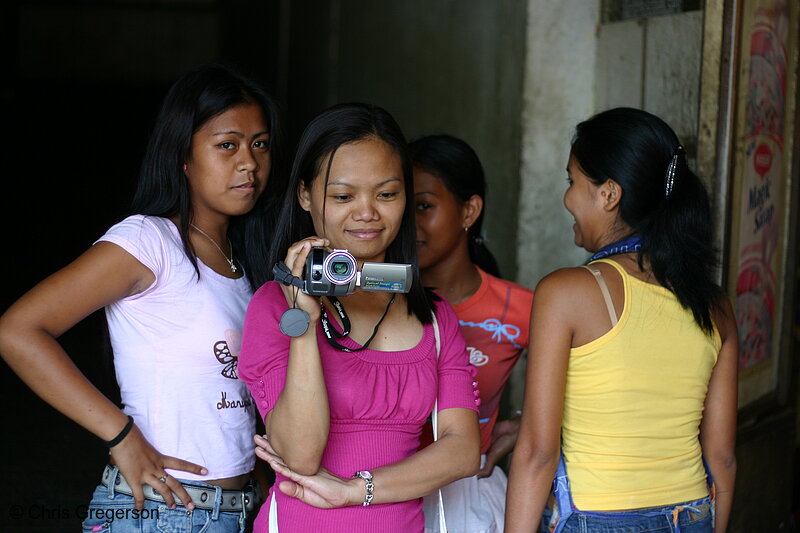 Photo of Filipinas with a Camcorder, Laoag(7449)