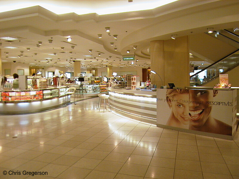 Photo of Marshall Fields Cosmetic Counter, Southdale(798)