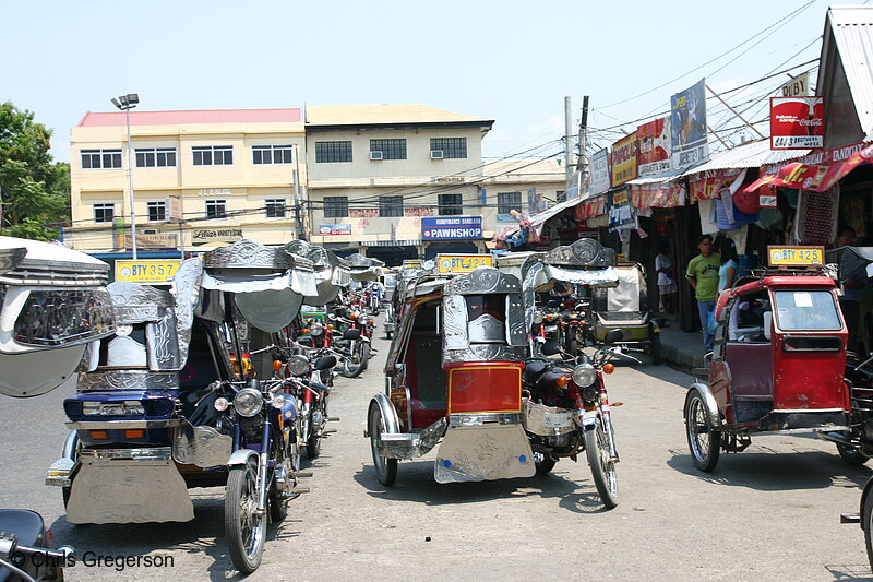 Photo of Trikes at the Vigan Public Market(8052)