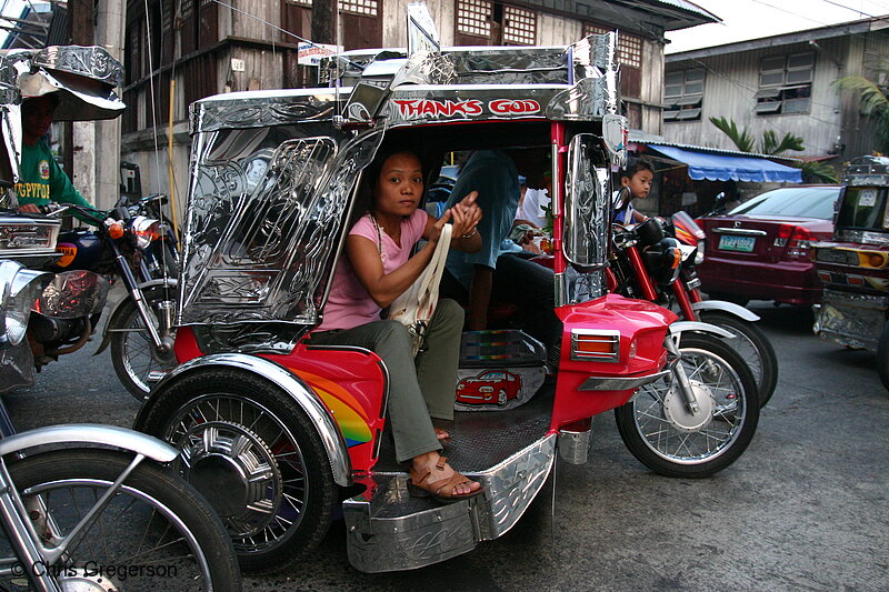 Photo of Woman in Trike, Vigan, the Philippines(8066)