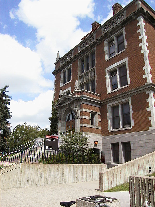 Photo of Folwell Hall(869)