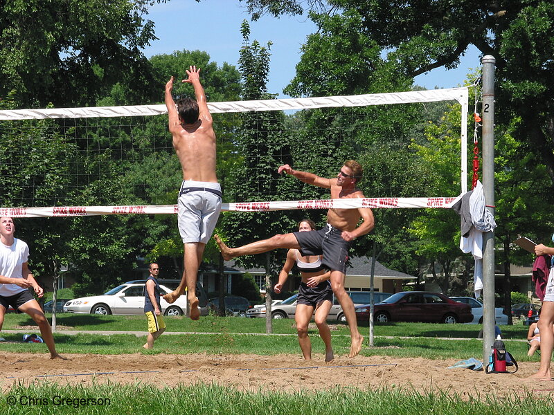Photo of Beach Volleyball at Lake Calhoun(2195)