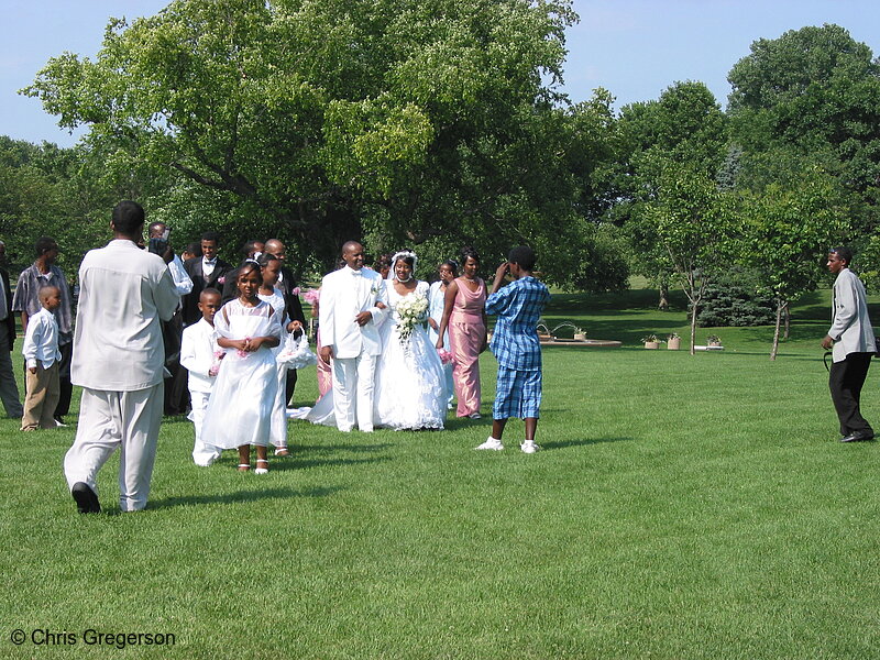 Photo of Wedding Party at Minneapolis Park(2228)