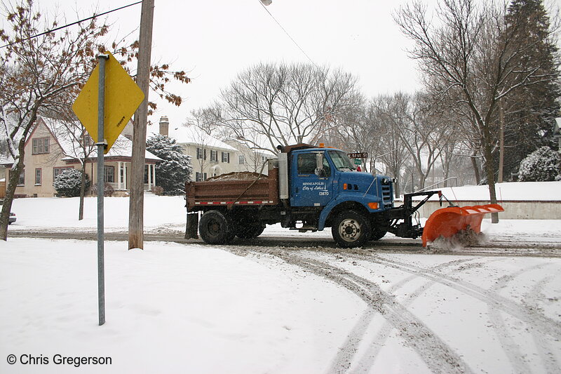 Photo of Sand Truck, Plowing the Streets(3039)