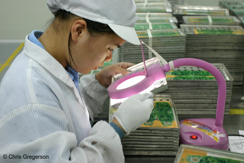 Photo of Electronics Inspection/Quality Control(4884)