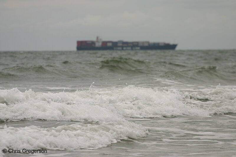 Photo of Container Ship on the Horizon(4970)