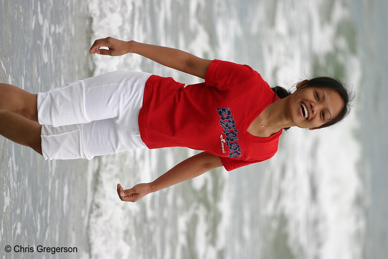 Photo of Asian Woman Smiling on the Beach(4975)