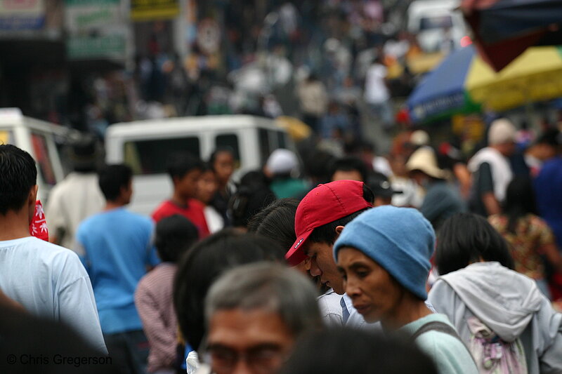 Photo of Cars, People, and Vendors in the Teeming Kayang Street, Baguio City, Philippines(5734)