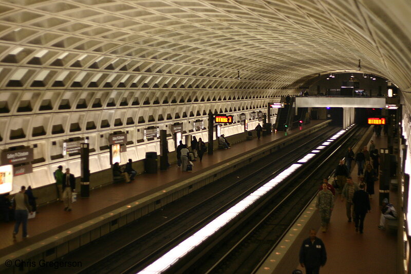 Photo of Washington, D.C. Metrorail Station, Gallery Place/Chinatown(6217)