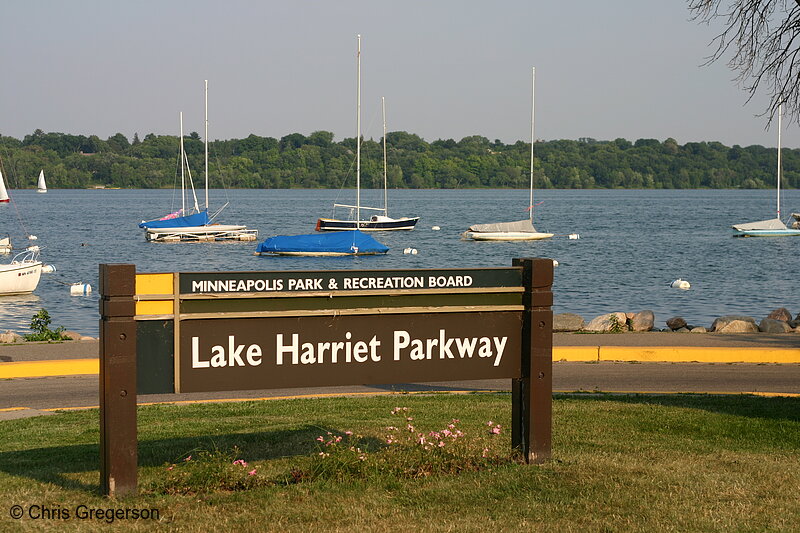 Photo of Lake Harriet Parkway(6837)