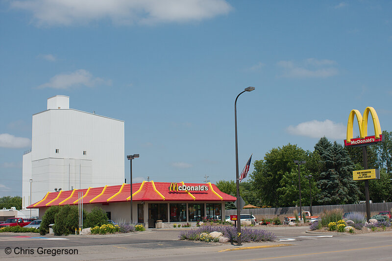 Photo of McDonald's Restaurant on North Knowles Avenue, New Richmond(7697)