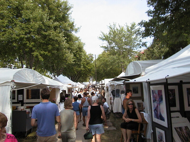 Photo of The Mall During the Uptown Art Fair(922)