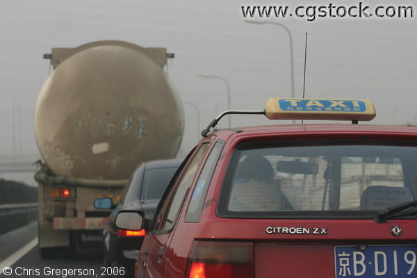 Vehicles en route to Beijing Capitol Airport